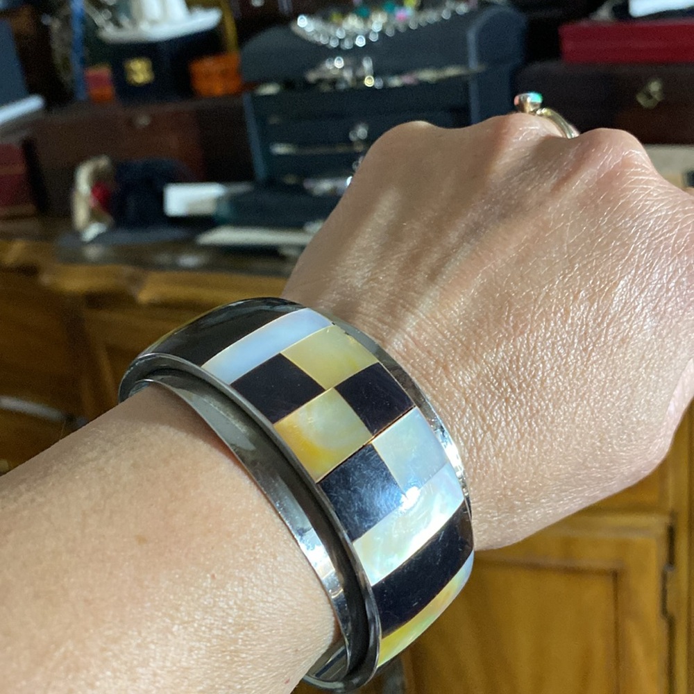 Retro Southwestern Mod Chrome Shell Inlay Cuff... - image 5